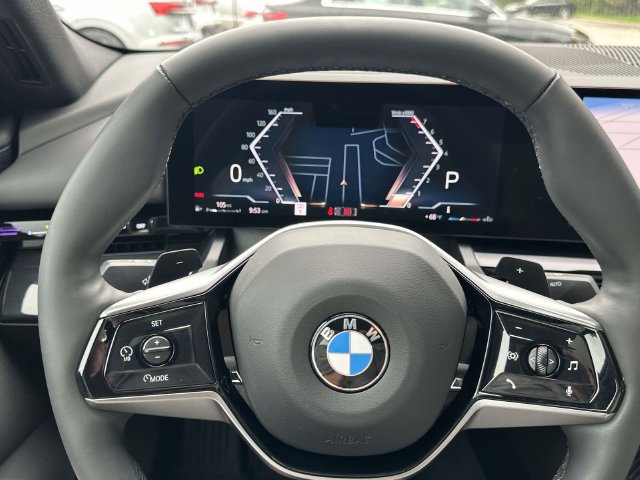 Certified 2024 BMW 530i xDrive w/ Premium Package AWD/4WD image 28