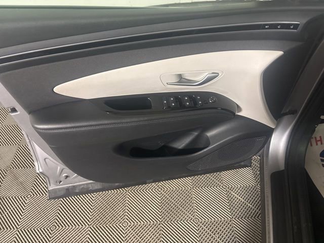 Used 2024 Hyundai Tucson Limited image 16