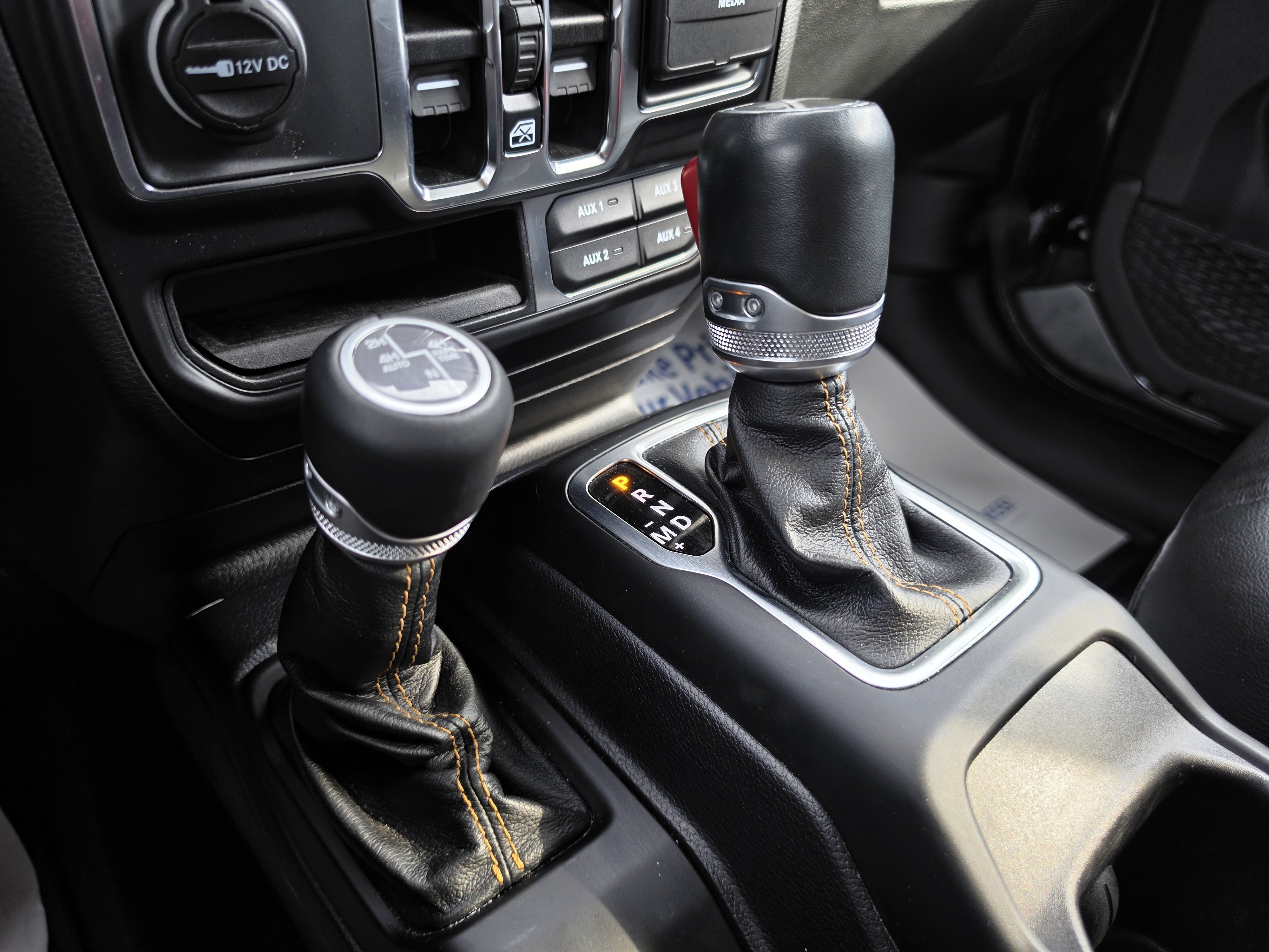 Used 2021 Jeep Wrangler Unlimited Sahara AWD/4WD image 30