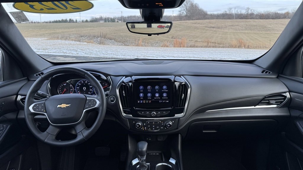 Used 2023 Chevrolet Traverse Premier image 34