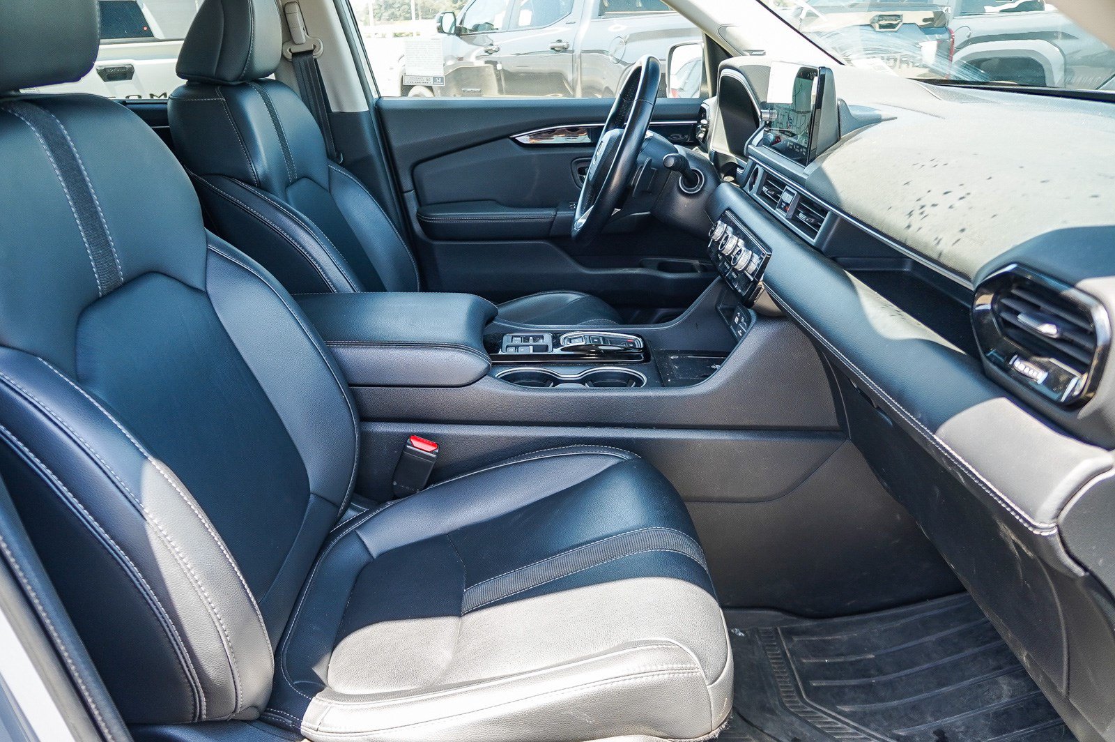 Used 2024 Honda Pilot Touring image 18