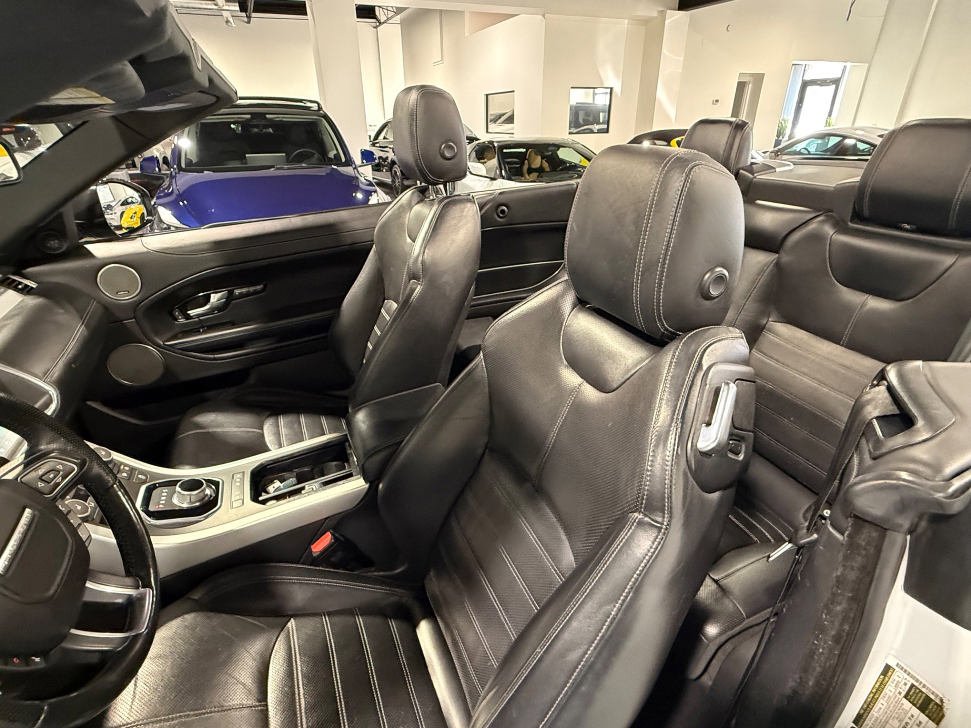 Used 2017 Land Rover Range Rover Evoque HSE Dynamic image 34