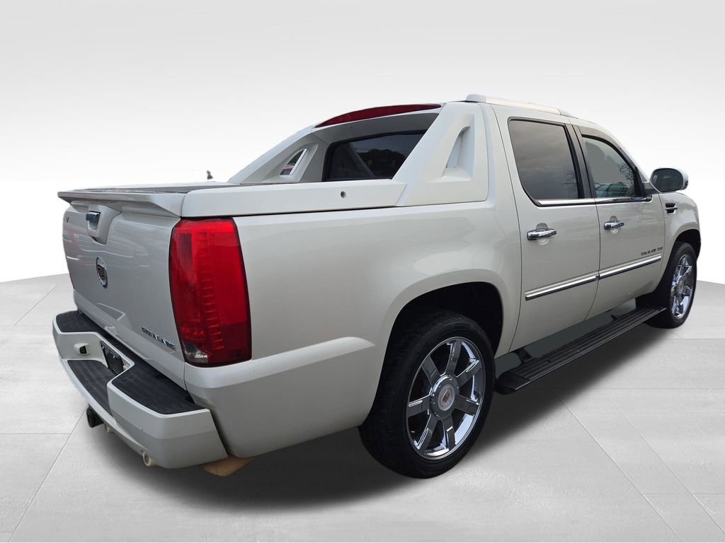 Used 2013 Cadillac Escalade EXT Premium image 5