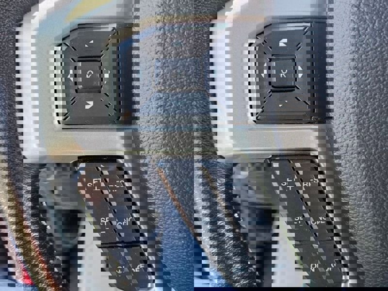 Used 2021 Ford F250 Lariat w/ Chrome Package image 28