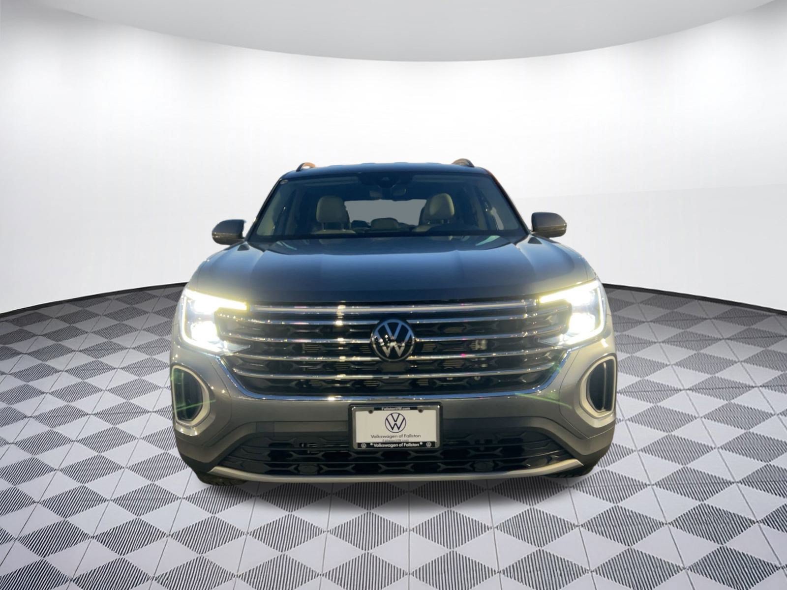 Certified 2025 Volkswagen Atlas SE image 6