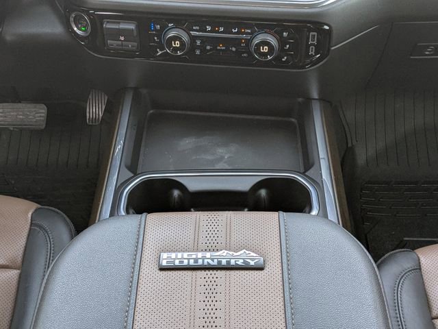 Used 2024 Chevrolet Silverado 2500 High Country w/ High Country Premium Package AWD/4WD image 16