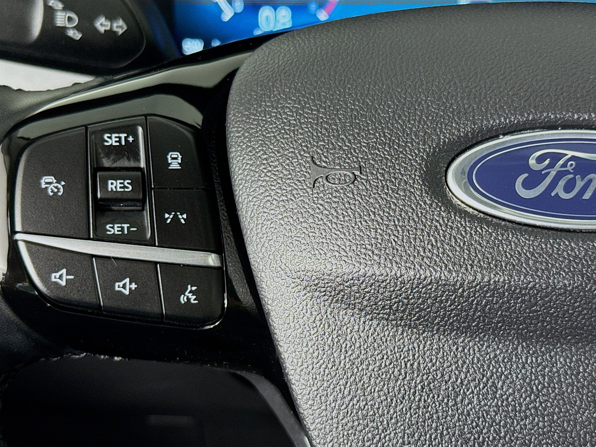 Used 2024 Ford Escape Platinum AWD/4WD image 13