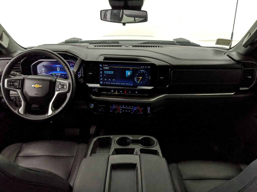 Used 2024 Chevrolet Silverado 3500 LT w/ Convenience Package image 14