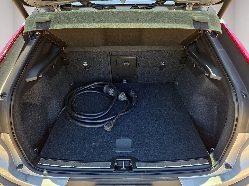 Certified 2023 Volvo C40 Recharge Core AWD/4WD image 14