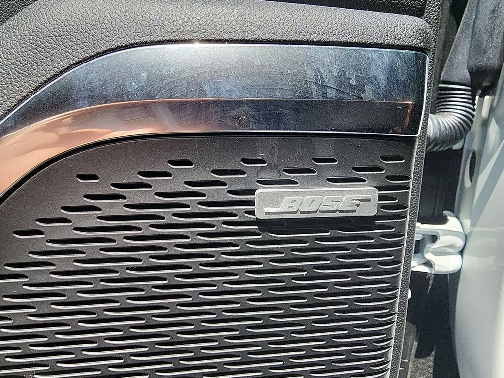 Certified 2025 GMC Acadia Elevation FWD image 24