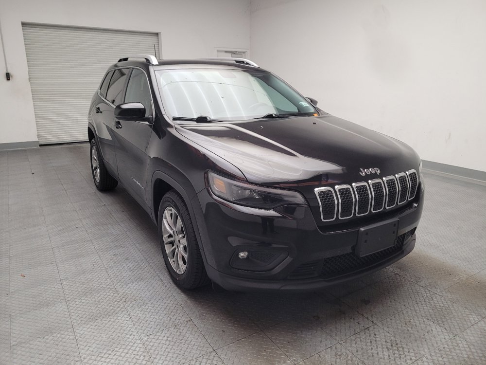 Used 2019 Jeep Cherokee Latitude Plus w/ Comfort/Convenience Group FWD image 13