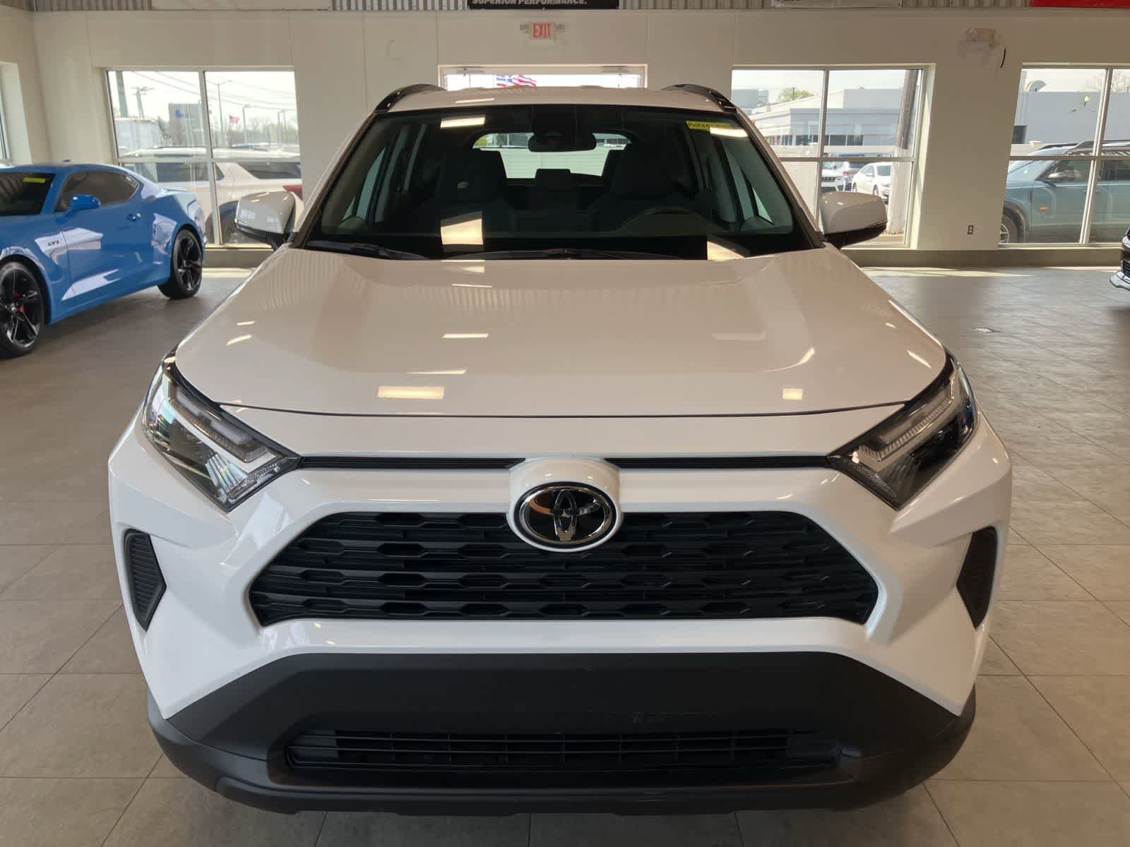 Used 2023 Toyota RAV4 XLE FWD image 2