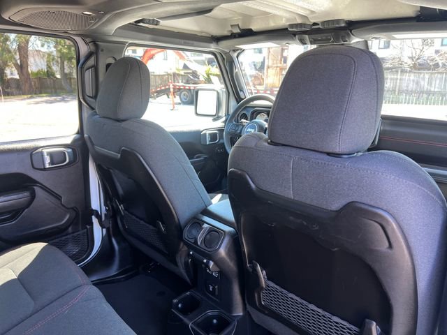 Used 2025 Jeep Wrangler Unlimited Rubicon AWD/4WD image 34