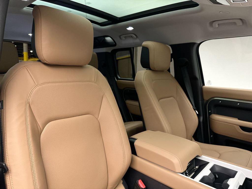 Certified 2025 Land Rover Defender 110 S AWD/4WD image 3