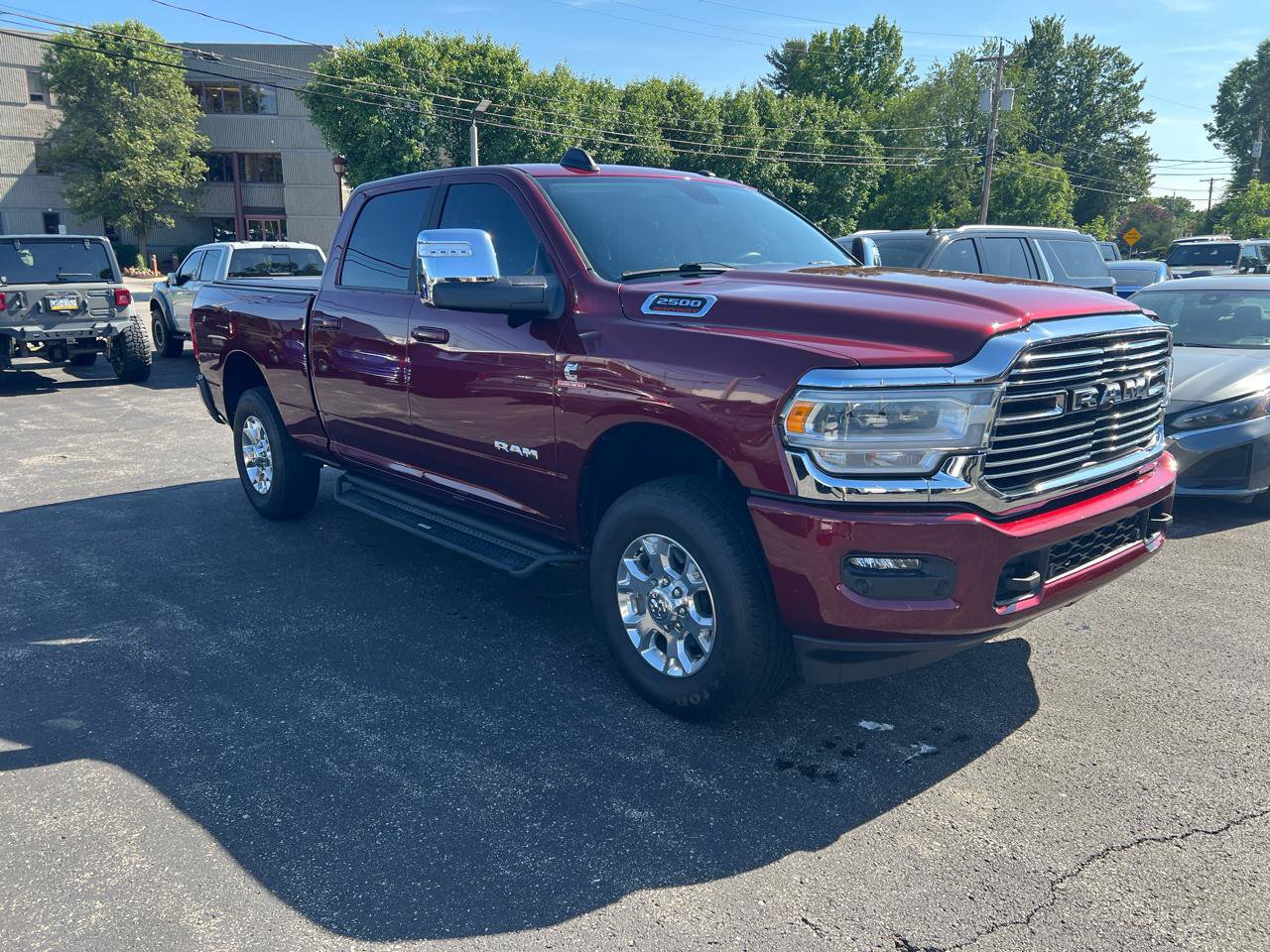 Used 2023 RAM 2500 Laramie AWD/4WD image 3