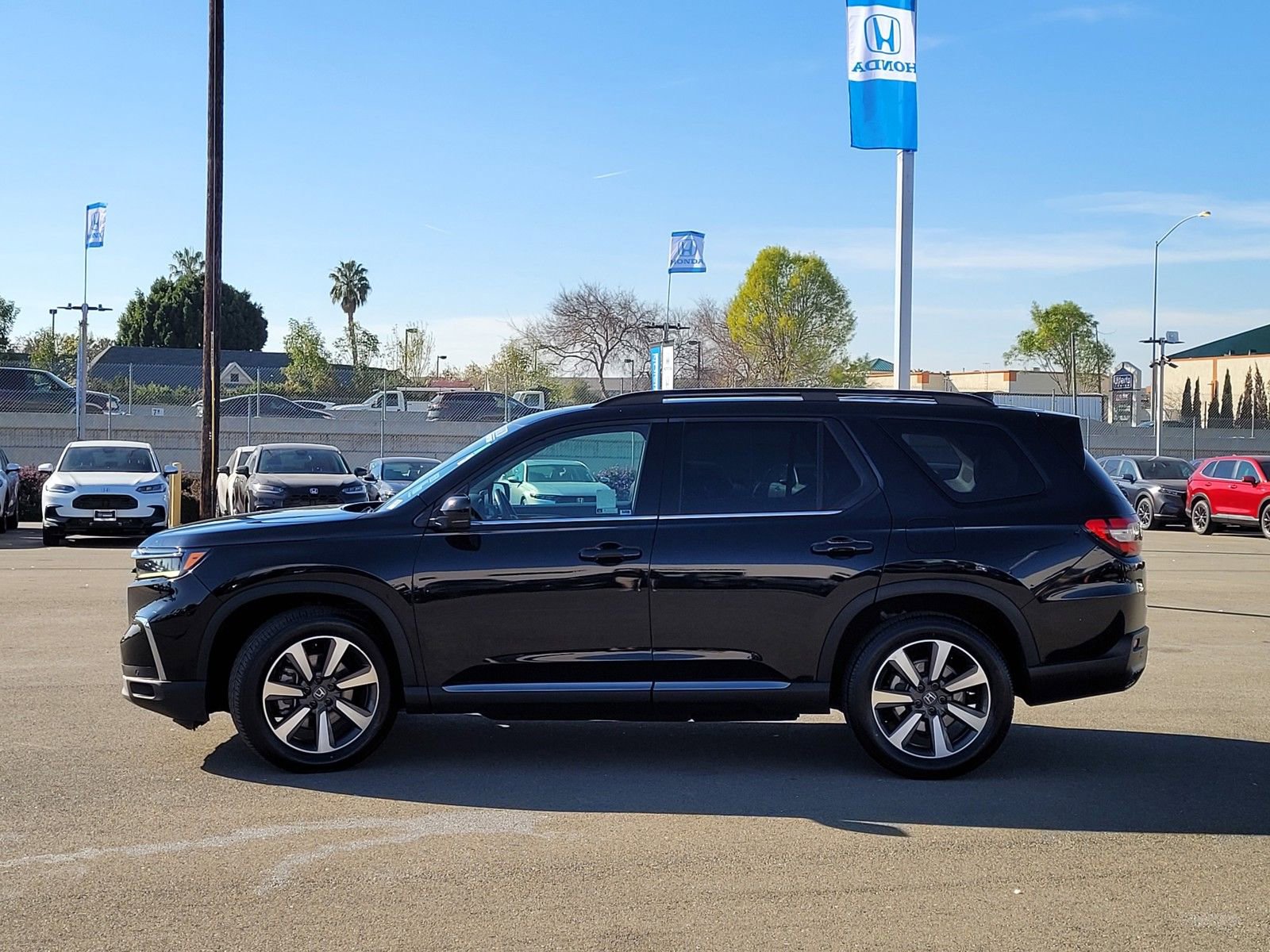 Certified 2023 Honda Pilot Elite image 8