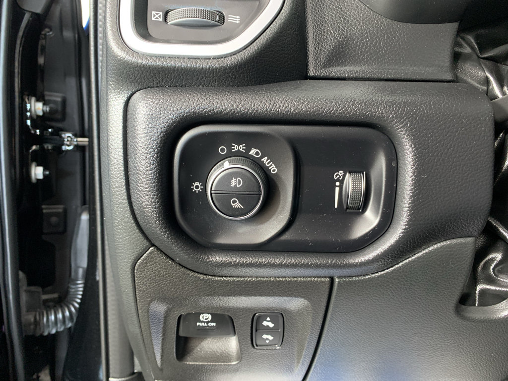 Used 2022 RAM 1500 Big Horn AWD/4WD image 15