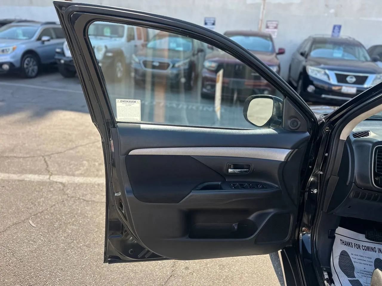 Used 2017 Mitsubishi Outlander ES image 20