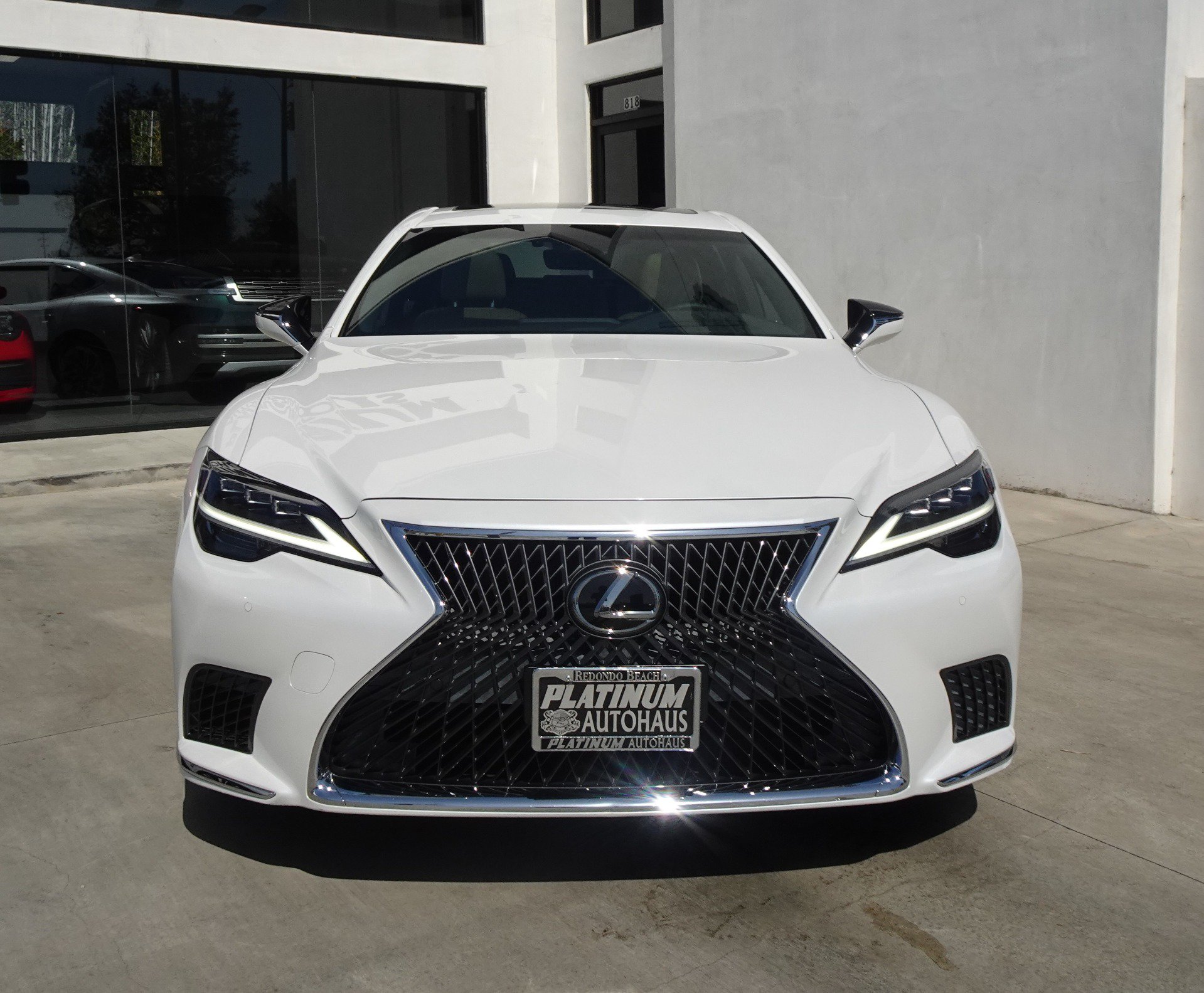 Used 2021 Lexus LS 500 RWD image 2