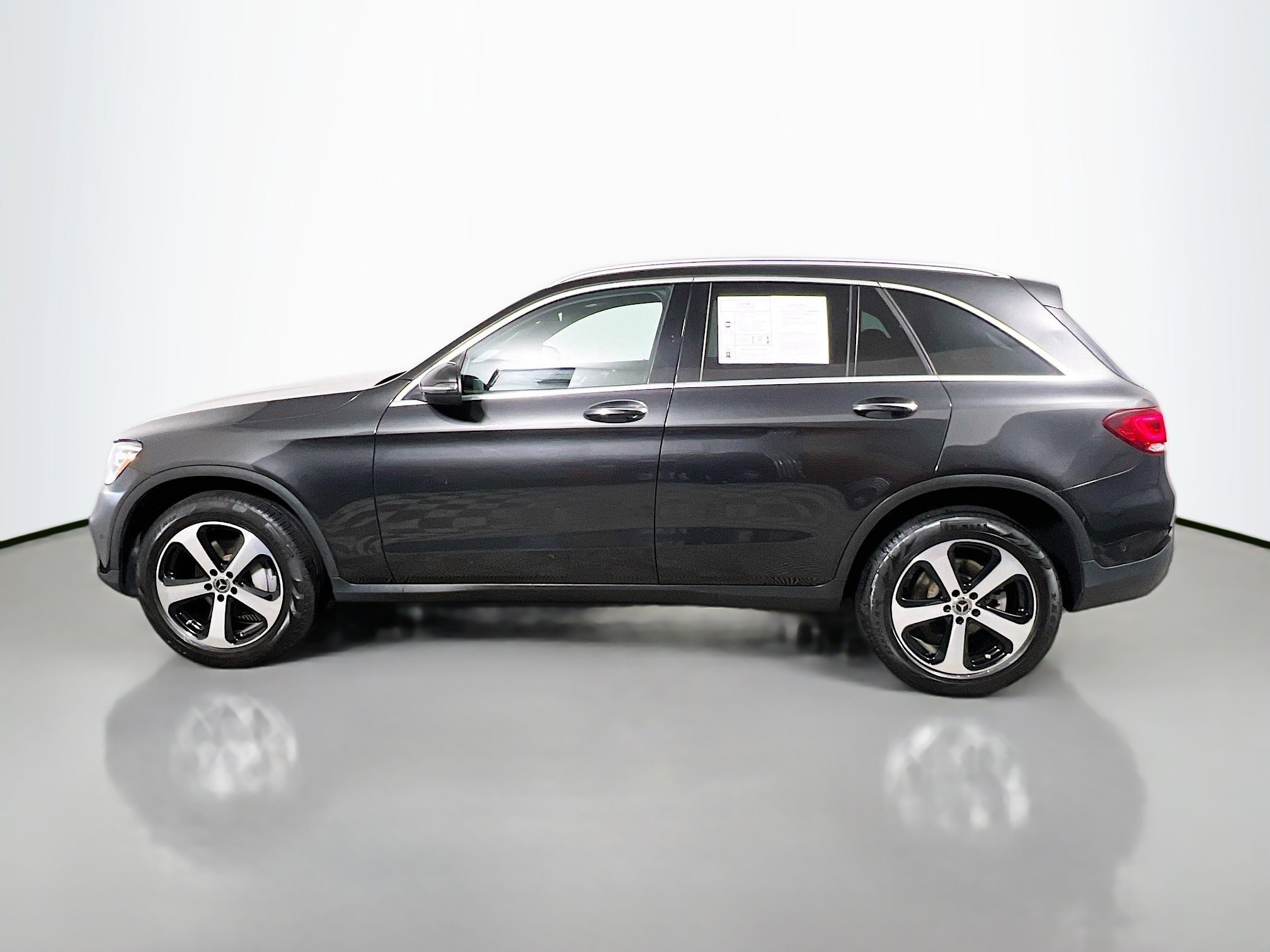 Used 2021 Mercedes-Benz GLC 300 image 9