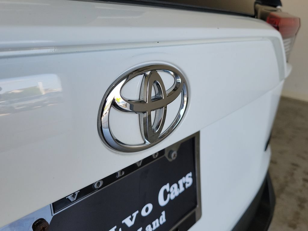Used 2023 Toyota RAV4 Adventure AWD/4WD image 10