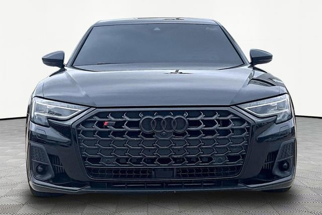 Used 2024 Audi S8 w/ S8 Comfort Plus Package AWD/4WD image 3