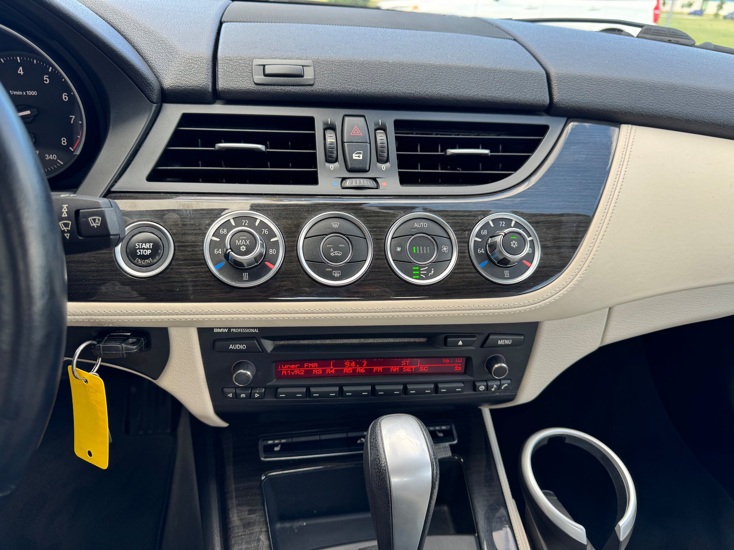 Used 2009 BMW Z4 sDrive30i RWD image 19