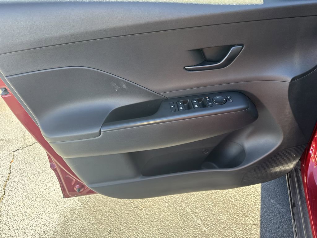 Used 2024 Hyundai Kona SEL image 10