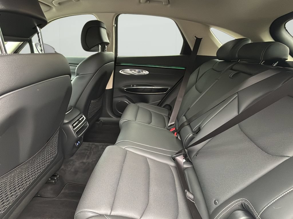 Certified 2026 Genesis GV70 2.5T AWD/4WD image 16