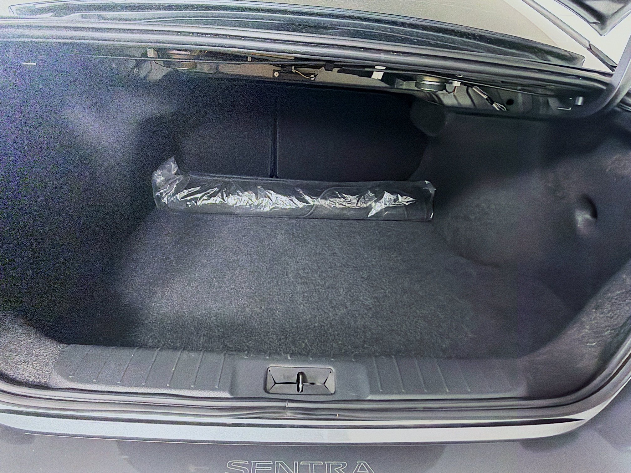 Used 2024 Nissan Sentra SV FWD image 26