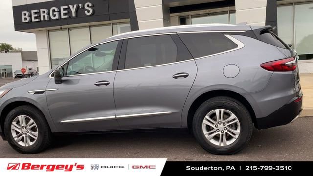 Used 2020 Buick Enclave Essence w/ Sound and Sites Package FWD image 8