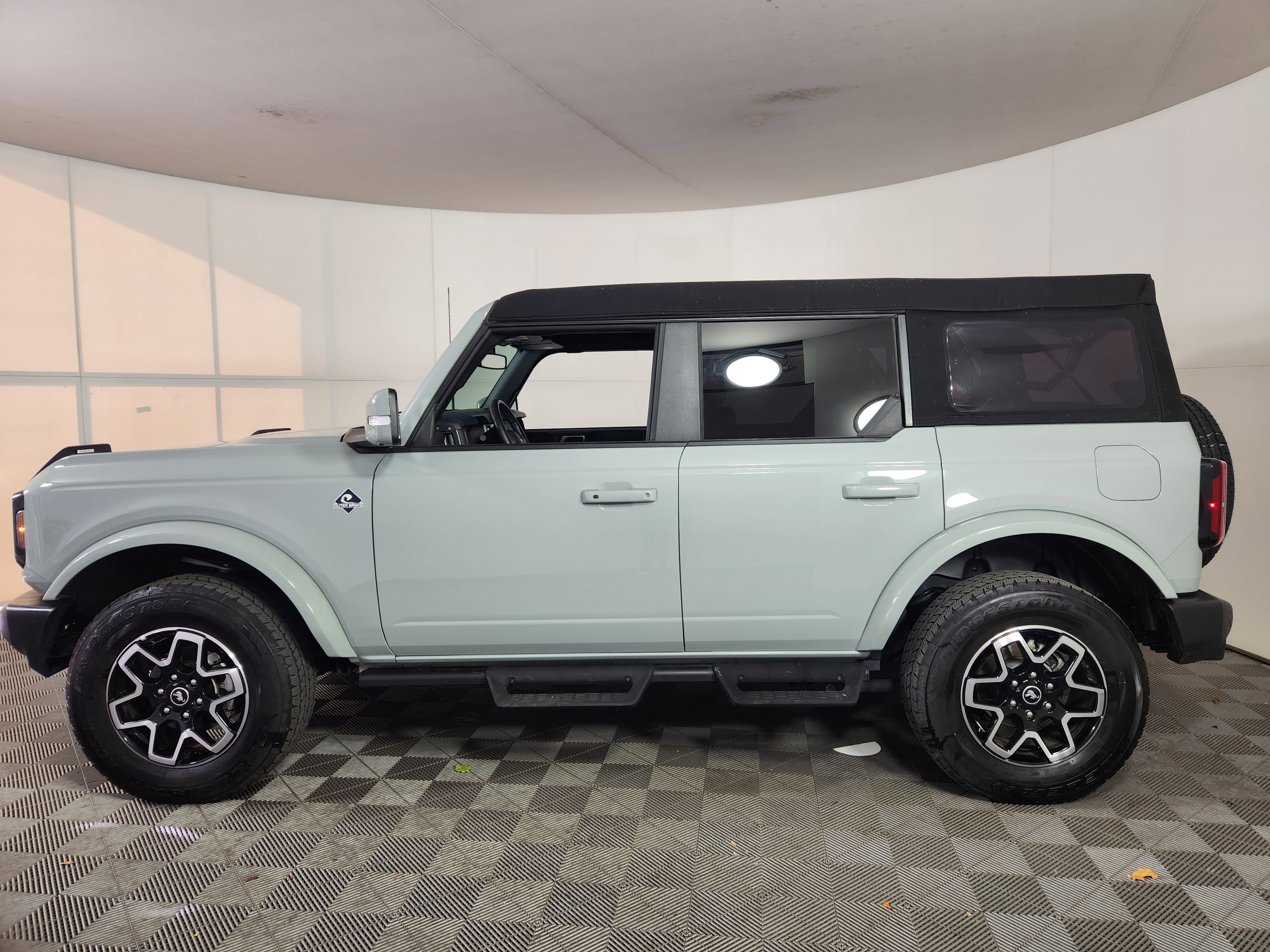 Certified 2024 Ford Bronco Outer Banks image 4