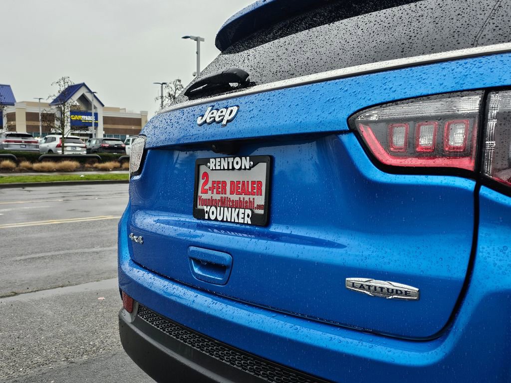 Used 2024 Jeep Compass Latitude AWD/4WD image 10