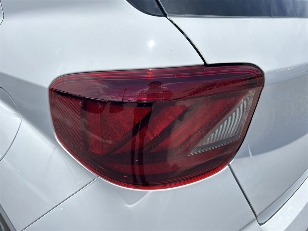 New 2025 Hyundai Venue Limited image 17