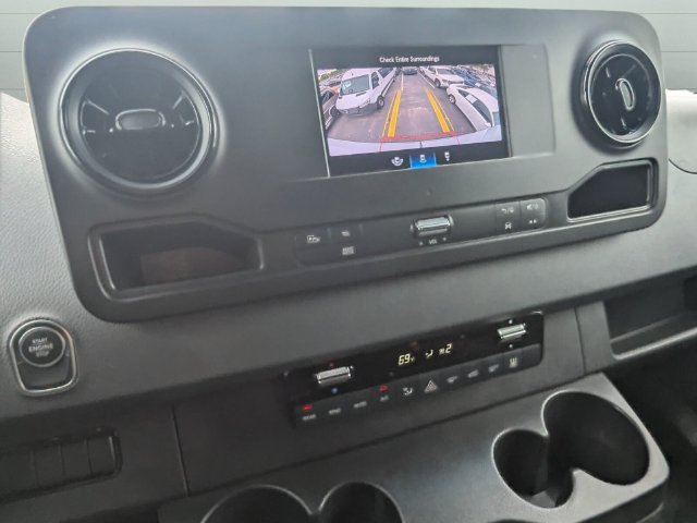 Used 2024 Mercedes-Benz Sprinter 2500 image 23