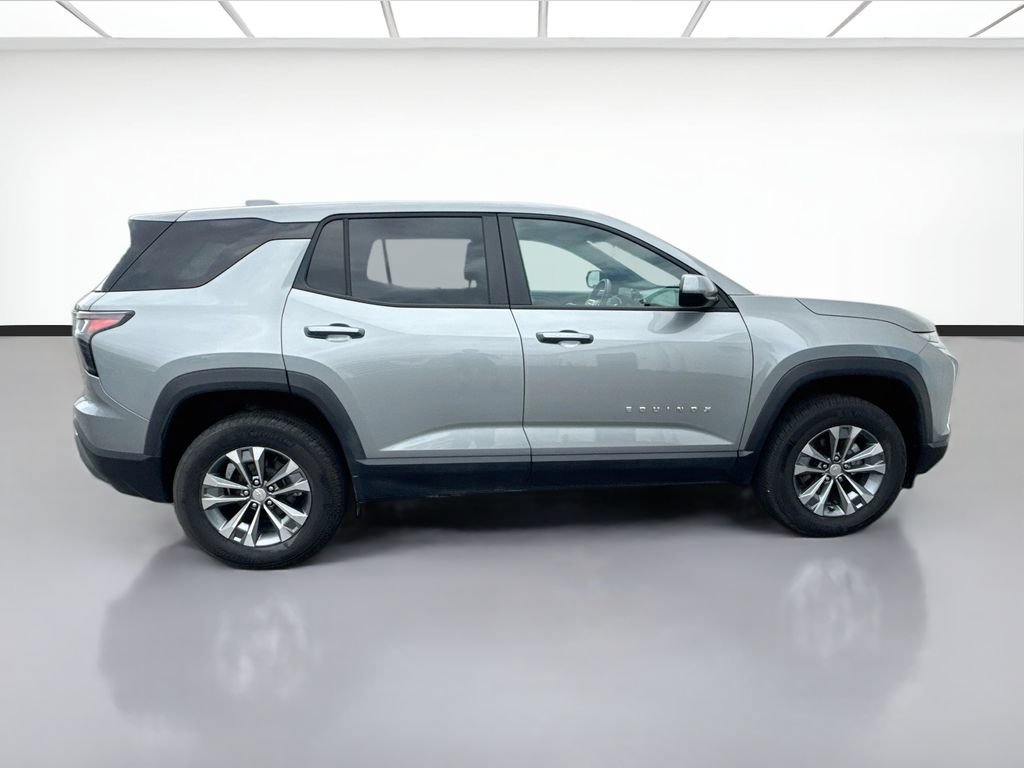 Used 2025 Chevrolet Equinox LT AWD/4WD image 4