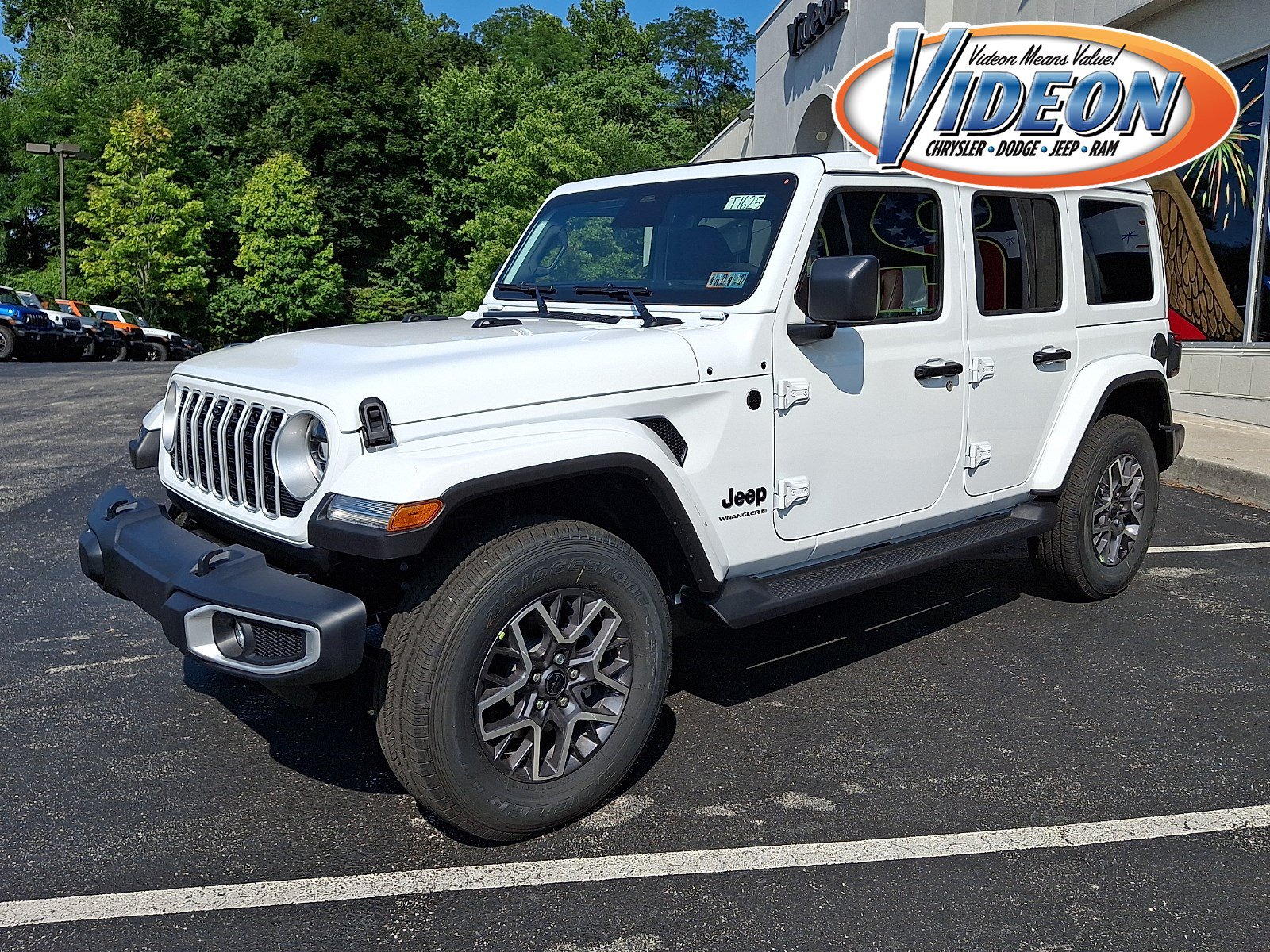 New 2026 Jeep Wrangler Unlimited Sahara AWD/4WD image 1