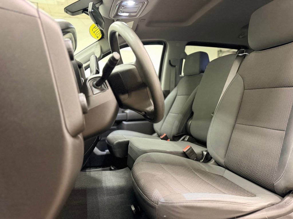 Used 2019 Chevrolet Silverado 1500 Custom w/ Custom Value Package image 12