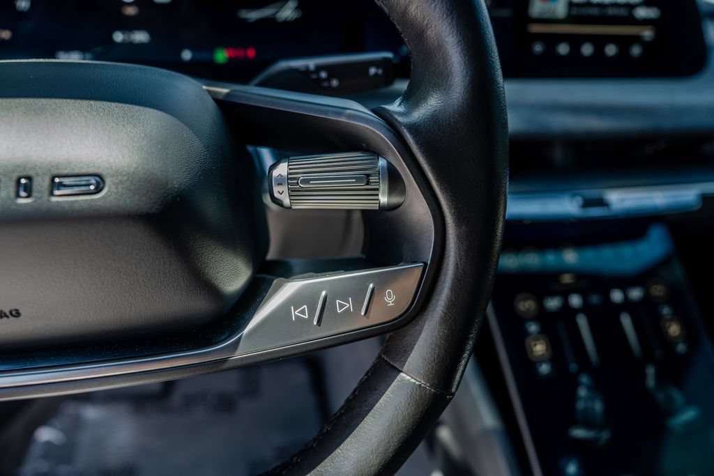 Used 2024 Lucid Air Pure RWD image 7