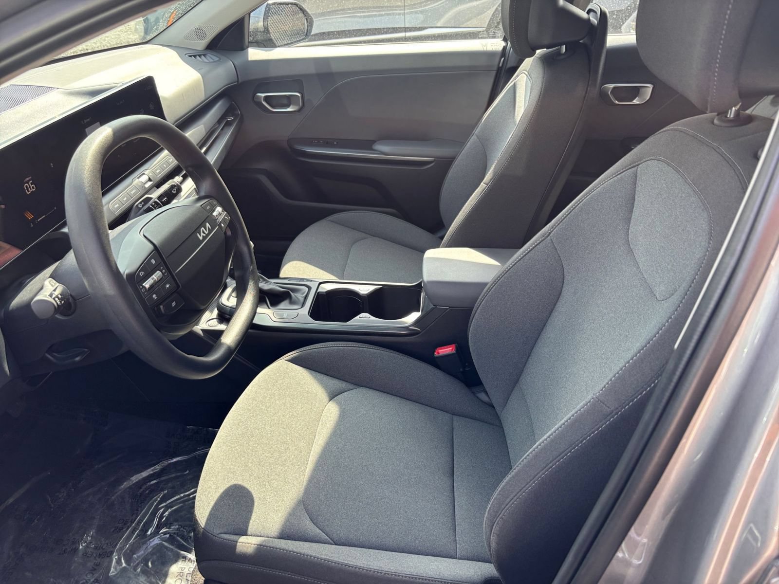 Used 2025 Kia K4 FWD image 27