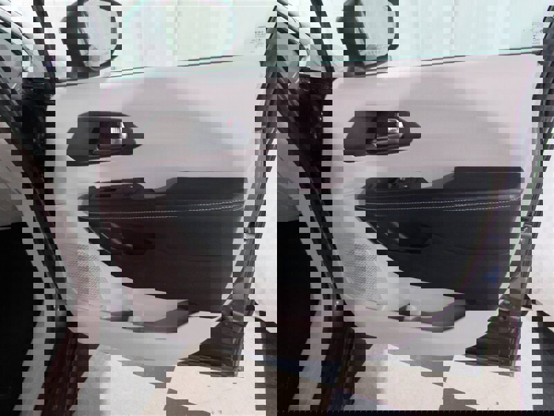 Used 2021 Chrysler Voyager Lxi image 82