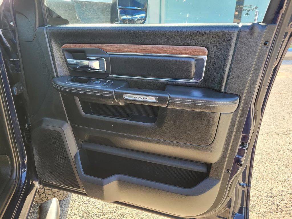 Used 2018 RAM 2500 Laramie AWD/4WD image 9