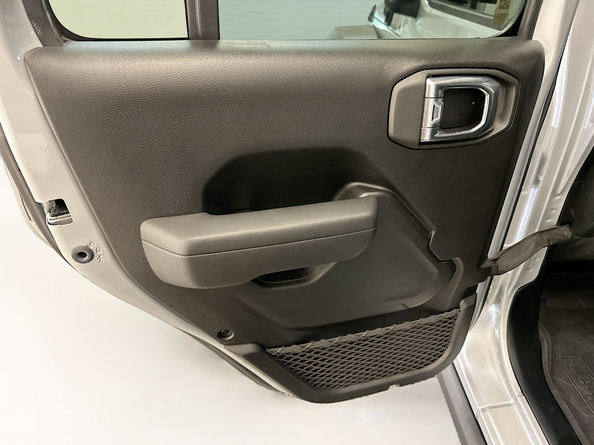 Used 2023 Jeep Wrangler Unlimited w/ Cold Weather Group image 27