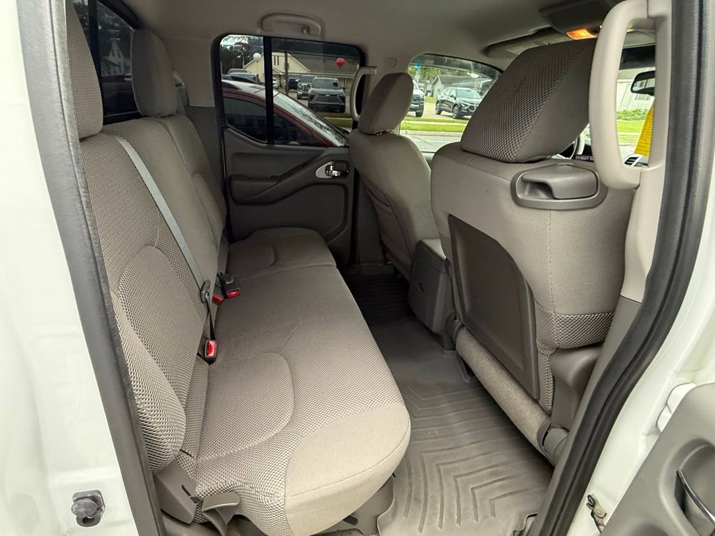 Used 2014 Nissan Frontier SV RWD image 20