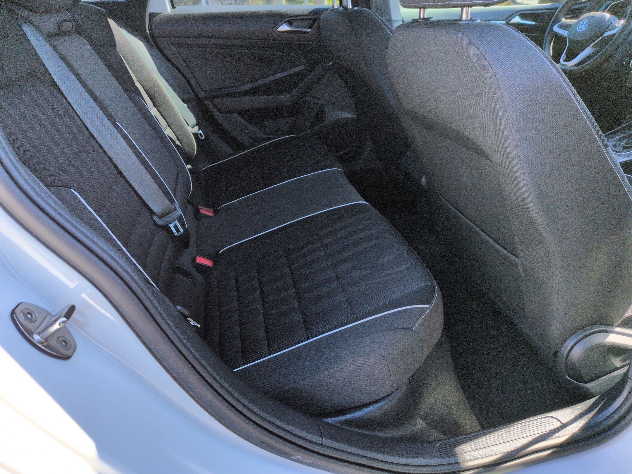 Used 2023 Volkswagen Jetta Sport image 31