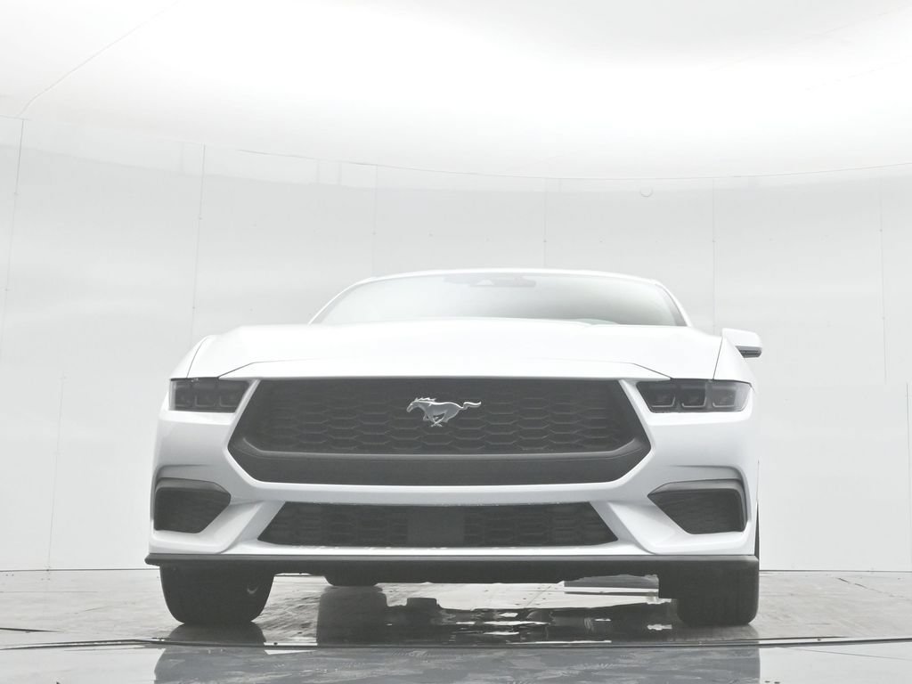 Used 2025 Ford Mustang Coupe RWD image 42