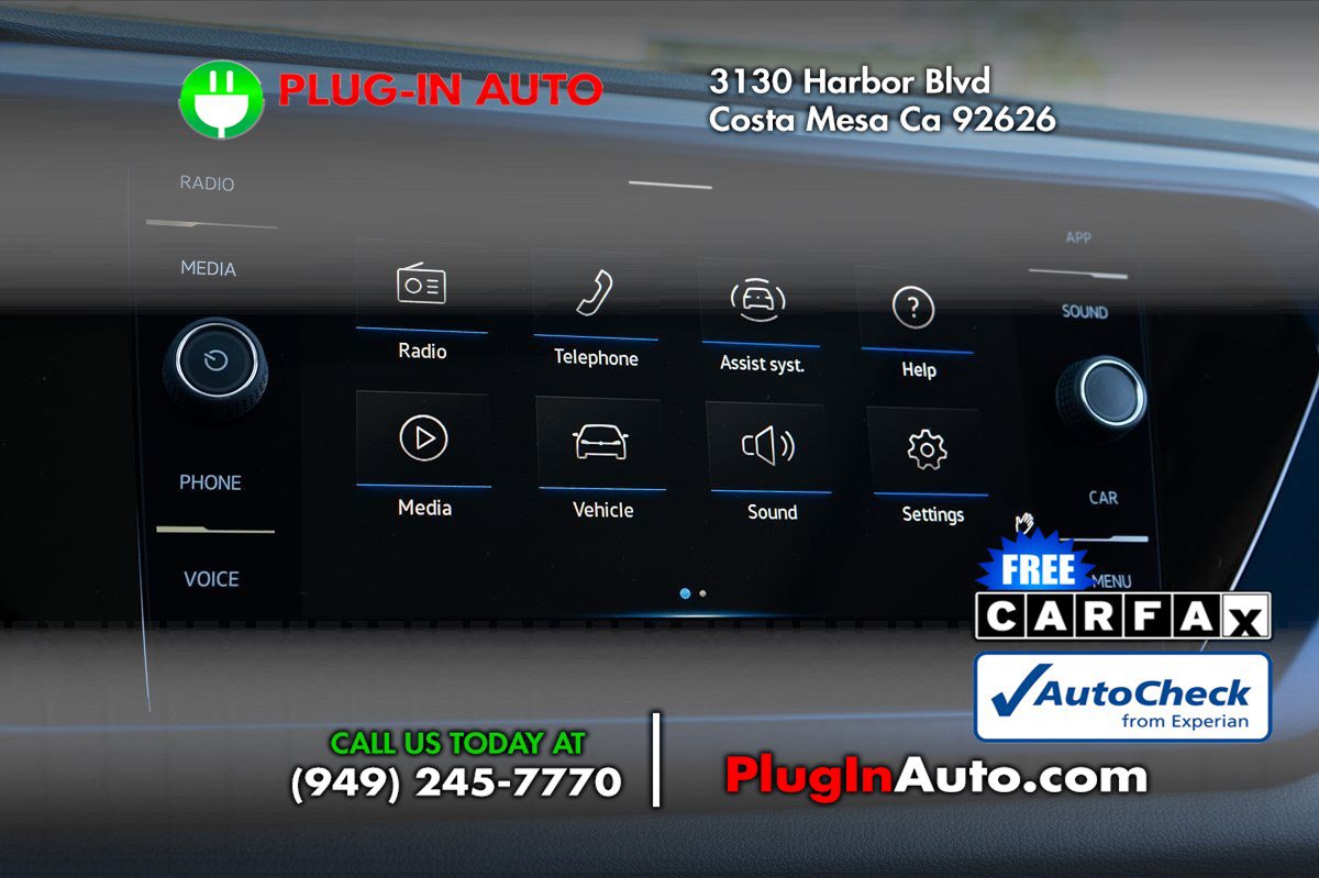 Used 2022 Volkswagen Taos SE w/ Panoramic Sunroof Package AWD/4WD image 25