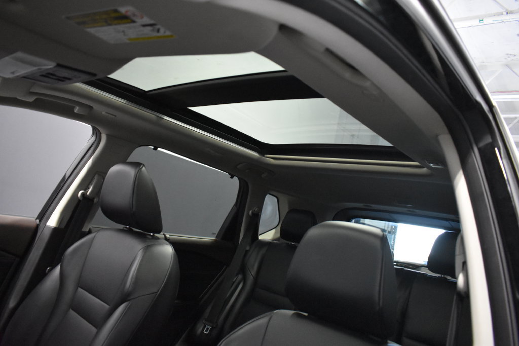 Certified 2023 Nissan Rogue SV w/ SV Premium Package AWD/4WD image 17