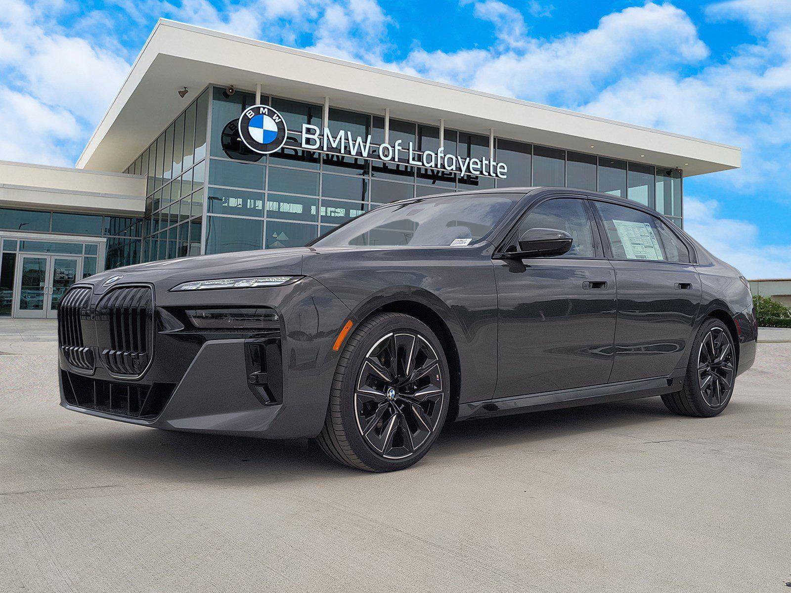 New 2026 BMW 760i xDrive image 1