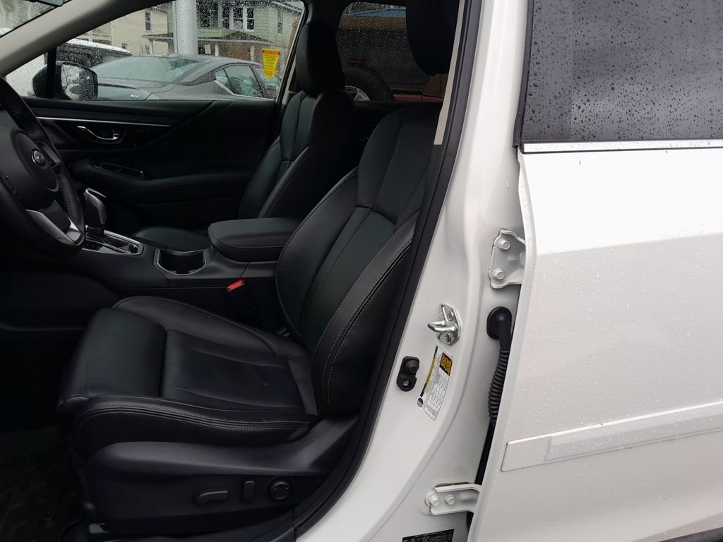 Used 2022 Subaru Outback Limited image 14